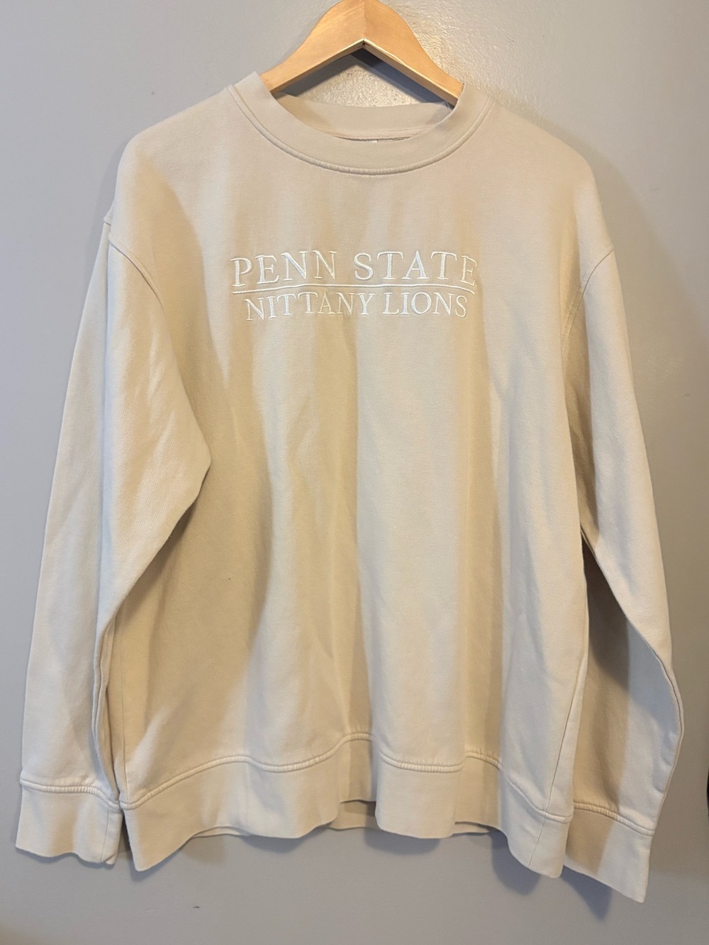 Penn State Beige Cream Embroidered Crew Neck Large